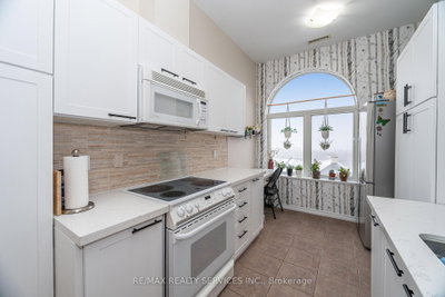 7 Dayspring Brampton,ON L6P 1C1 — Photo 18