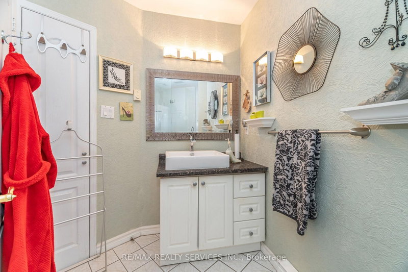 7 Dayspring Brampton,ON L6P 1C1 — Photo 25