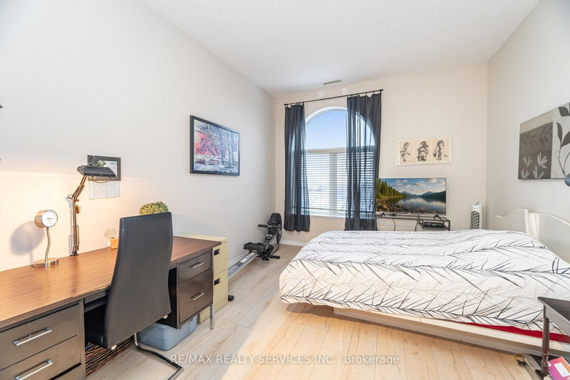 7 Dayspring Brampton,ON L6P 1C1 — Photo 28
