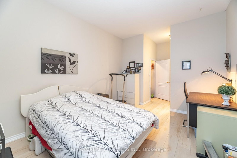 7 Dayspring Brampton,ON L6P 1C1 — Photo 29