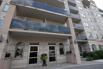 7 Dayspring Brampton,ON L6P 1C1 — Photo 3