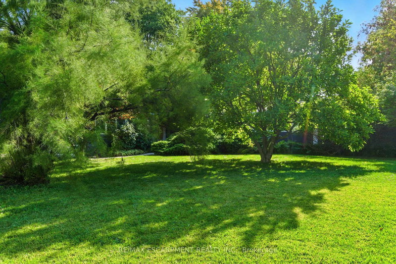 230 South Service Rd, Mississauga, L5G 2S1 | Image 3