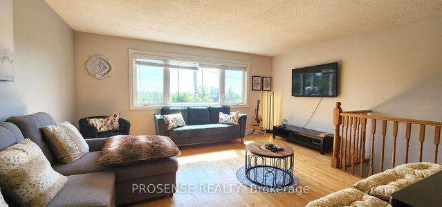 5168 Dundas Street W
