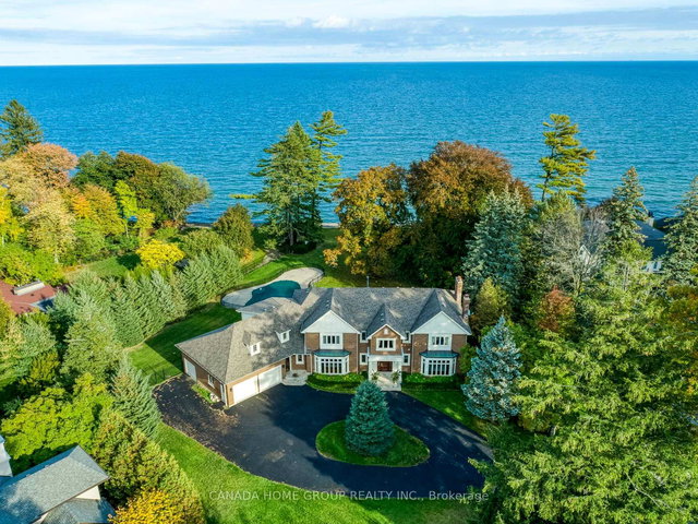 21 Ennisclare Drive E