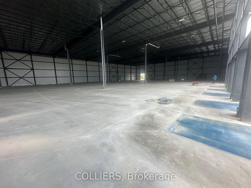 400 Carlingview Dr, Toronto, M9W 5X9 | Image 2