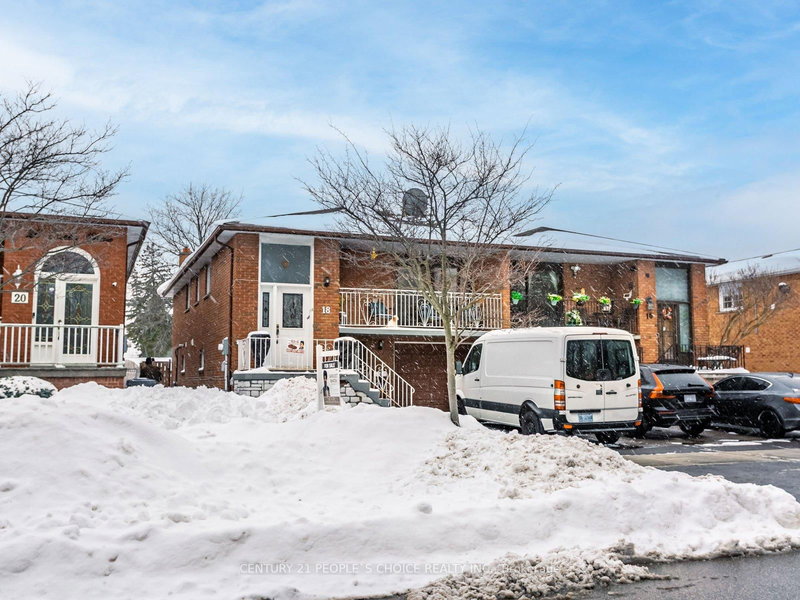 18 Curtis Dr, Brampton, L6Y 2J6 | Image 3