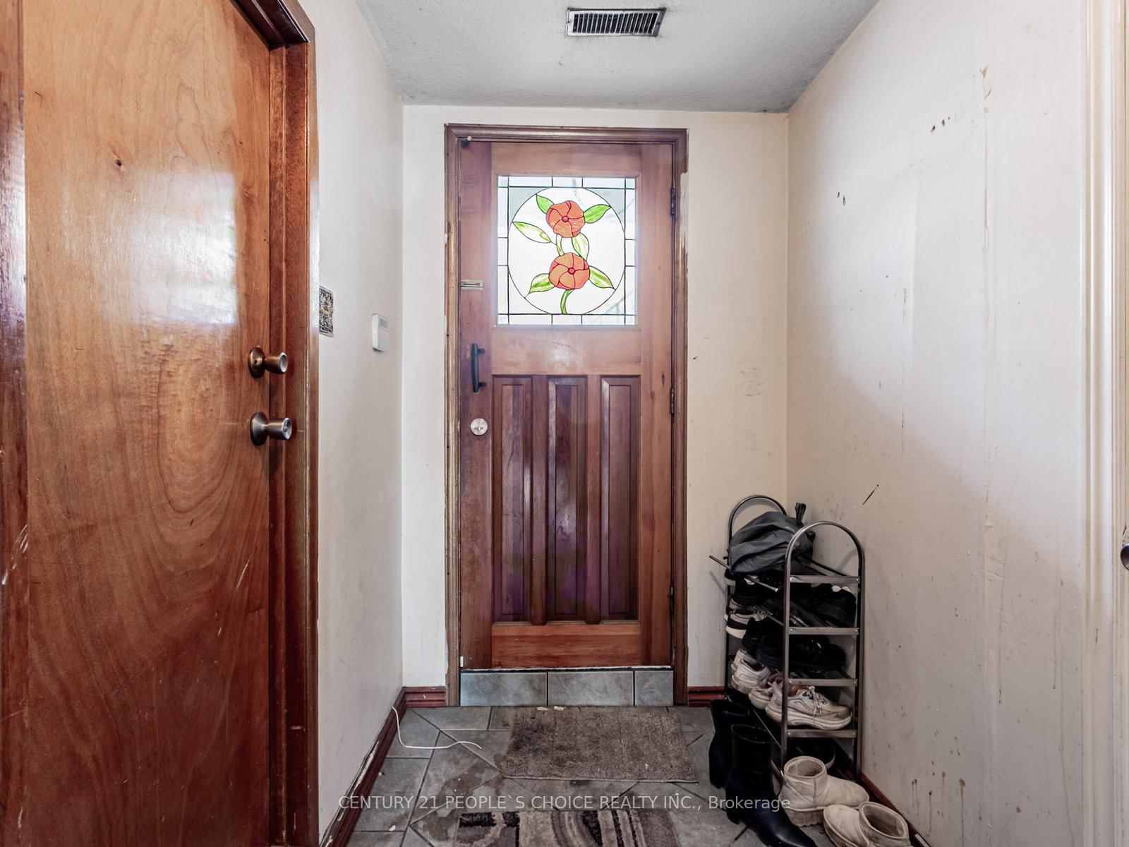 Semi-Detached House for sale at 18 Curtis Drive, Brampton, Ontario, L6Y 2J6 - Brampton South - MLS: W12627758