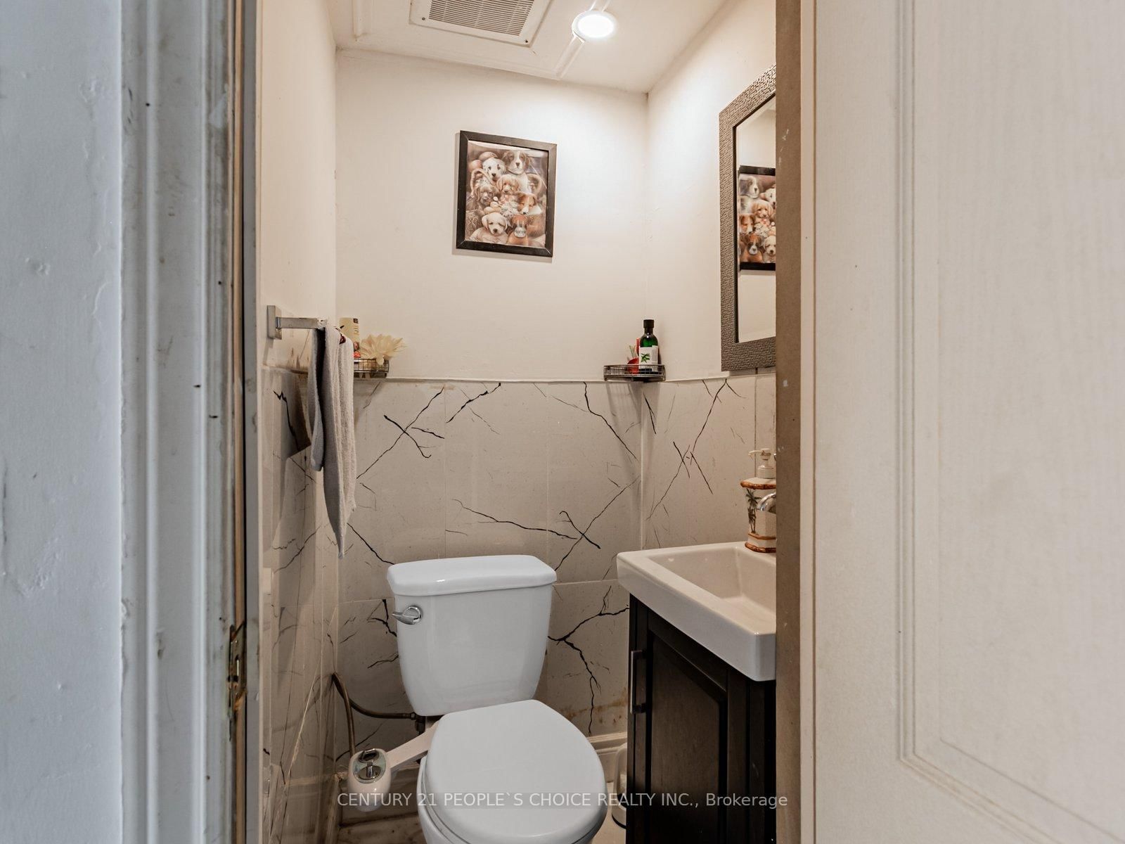 Semi-Detached House for sale at 18 Curtis Drive, Brampton, Ontario, L6Y 2J6 - Brampton South - MLS: W12627758