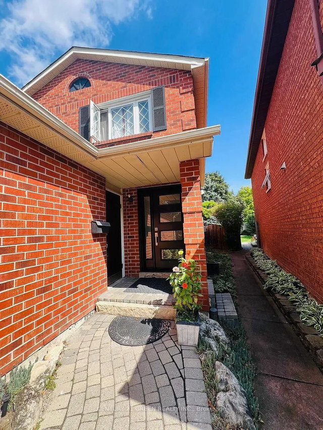 6335 Plowmans Heath
