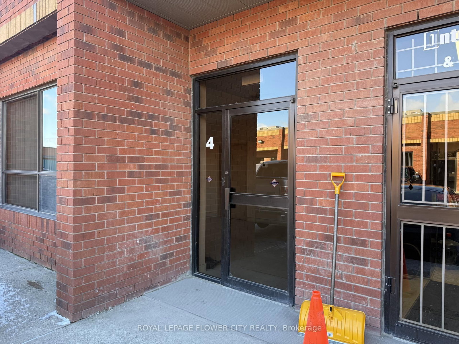 2386 Haines Road, Unit 4-10 - Photo 2