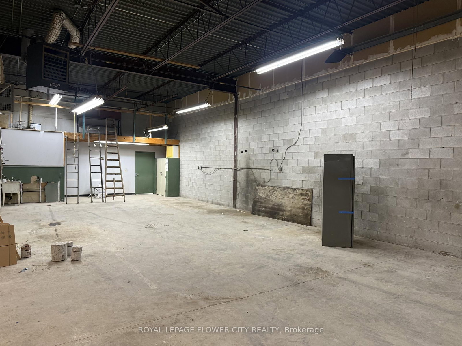 2386 Haines Road, Unit 4-10 - Photo 3