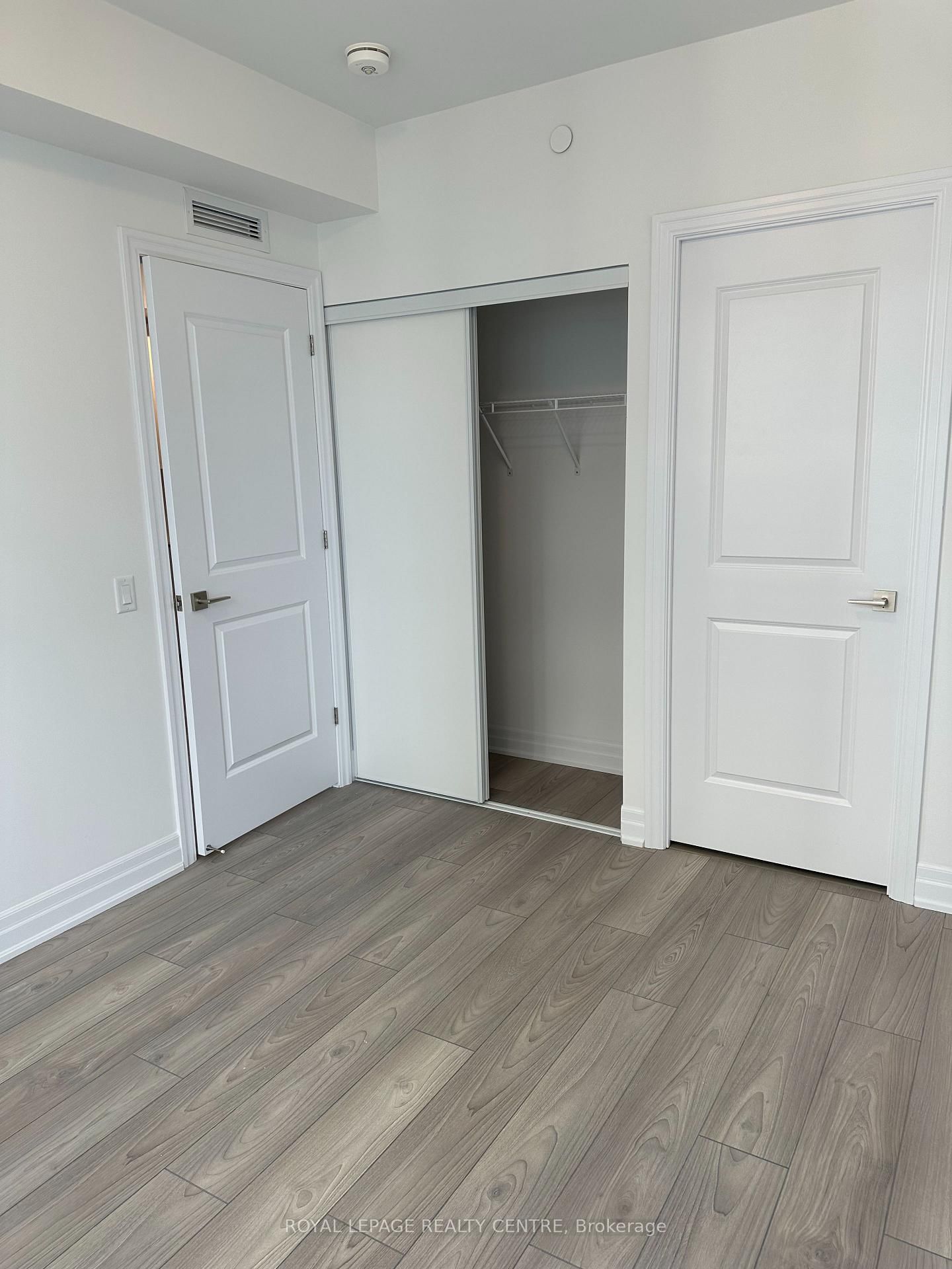 36 ELM Drive W, Unit 1903 - Photo 14