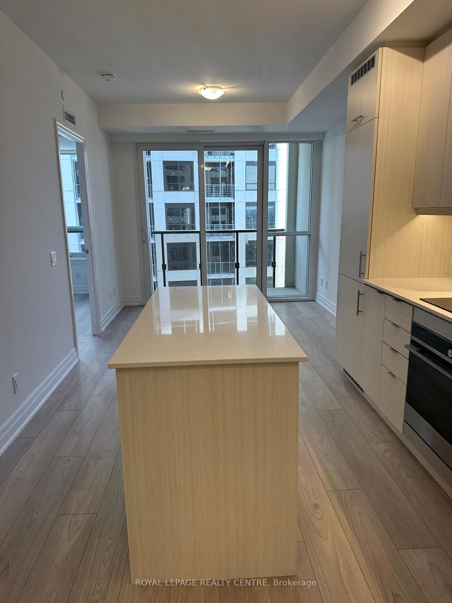 36 ELM Drive W, Unit 1903 - Photo 5