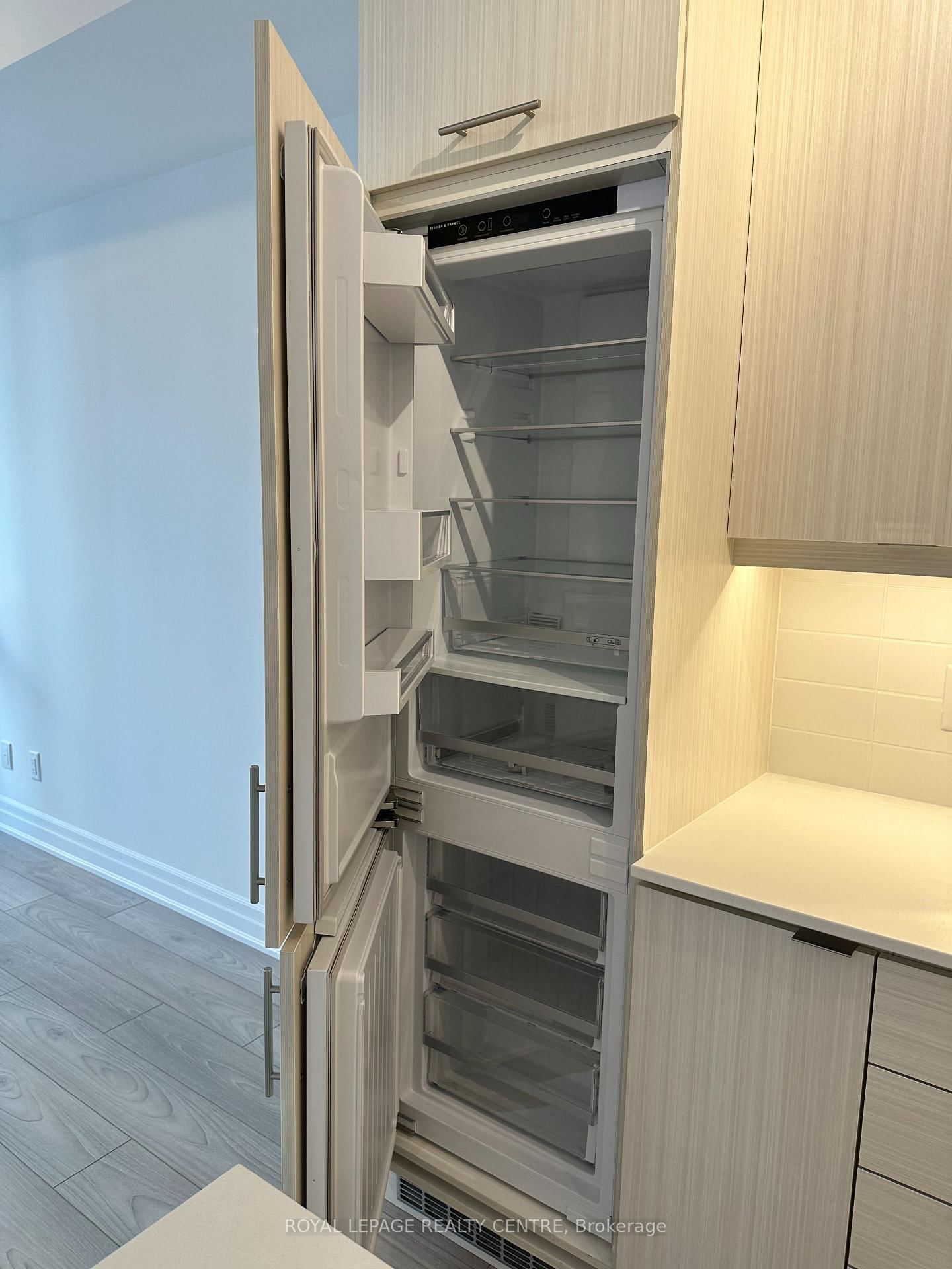 36 ELM Drive W, Unit 1903 - Photo 7