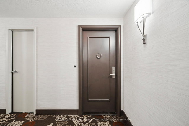 315 - 1400 Dixie Road