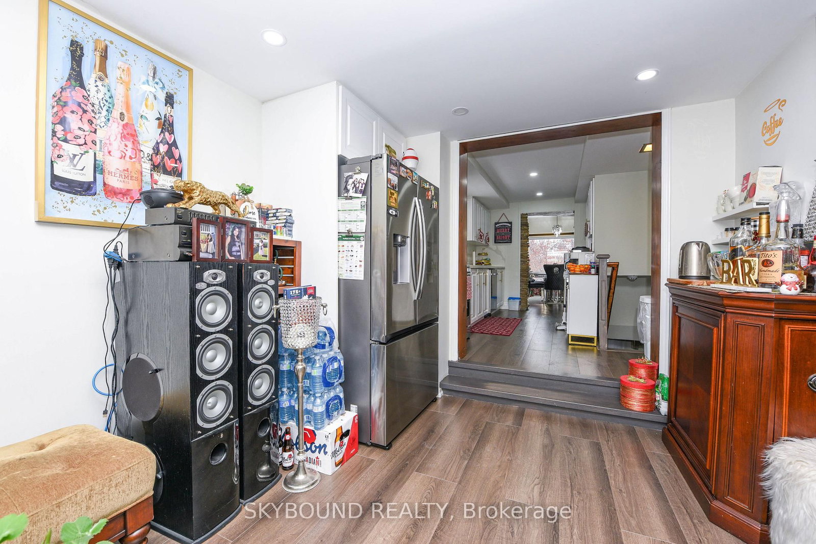 Detached House for sale at 32 Victoria Avenue, Halton Hills, Ontario, L7J 1Y9 - Acton - MLS: W12633380