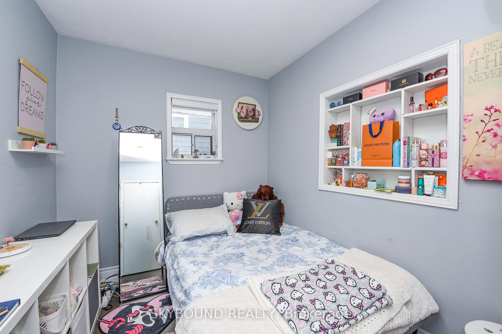 Detached House for sale at 32 Victoria Avenue, Halton Hills, Ontario, L7J 1Y9 - Acton - MLS: W12633380