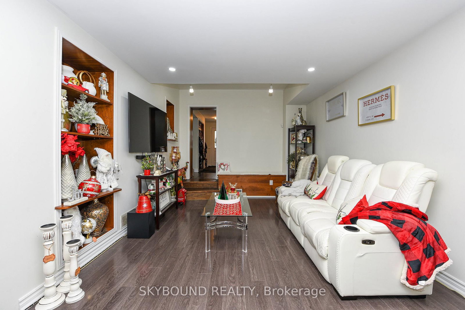 Detached House for sale at 32 Victoria Avenue, Halton Hills, Ontario, L7J 1Y9 - Acton - MLS: W12633380