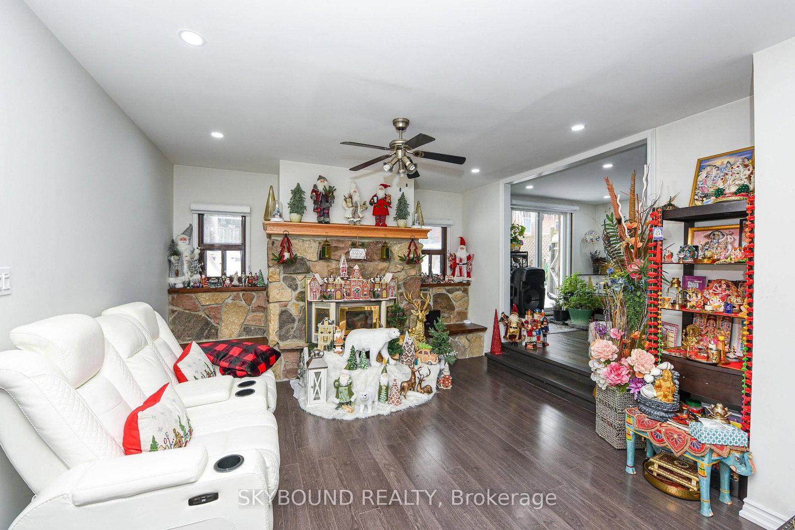 Detached House for sale at 32 Victoria Avenue, Halton Hills, Ontario, L7J 1Y9 - Acton - MLS: W12633380