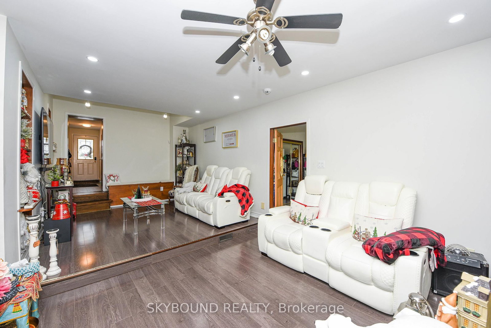 Detached House for sale at 32 Victoria Avenue, Halton Hills, Ontario, L7J 1Y9 - Acton - MLS: W12633380