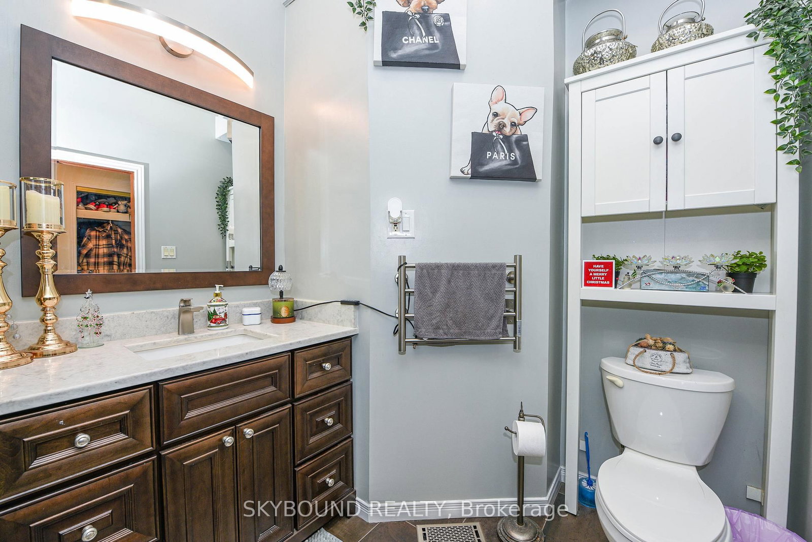 Detached House for sale at 32 Victoria Avenue, Halton Hills, Ontario, L7J 1Y9 - Acton - MLS: W12633380