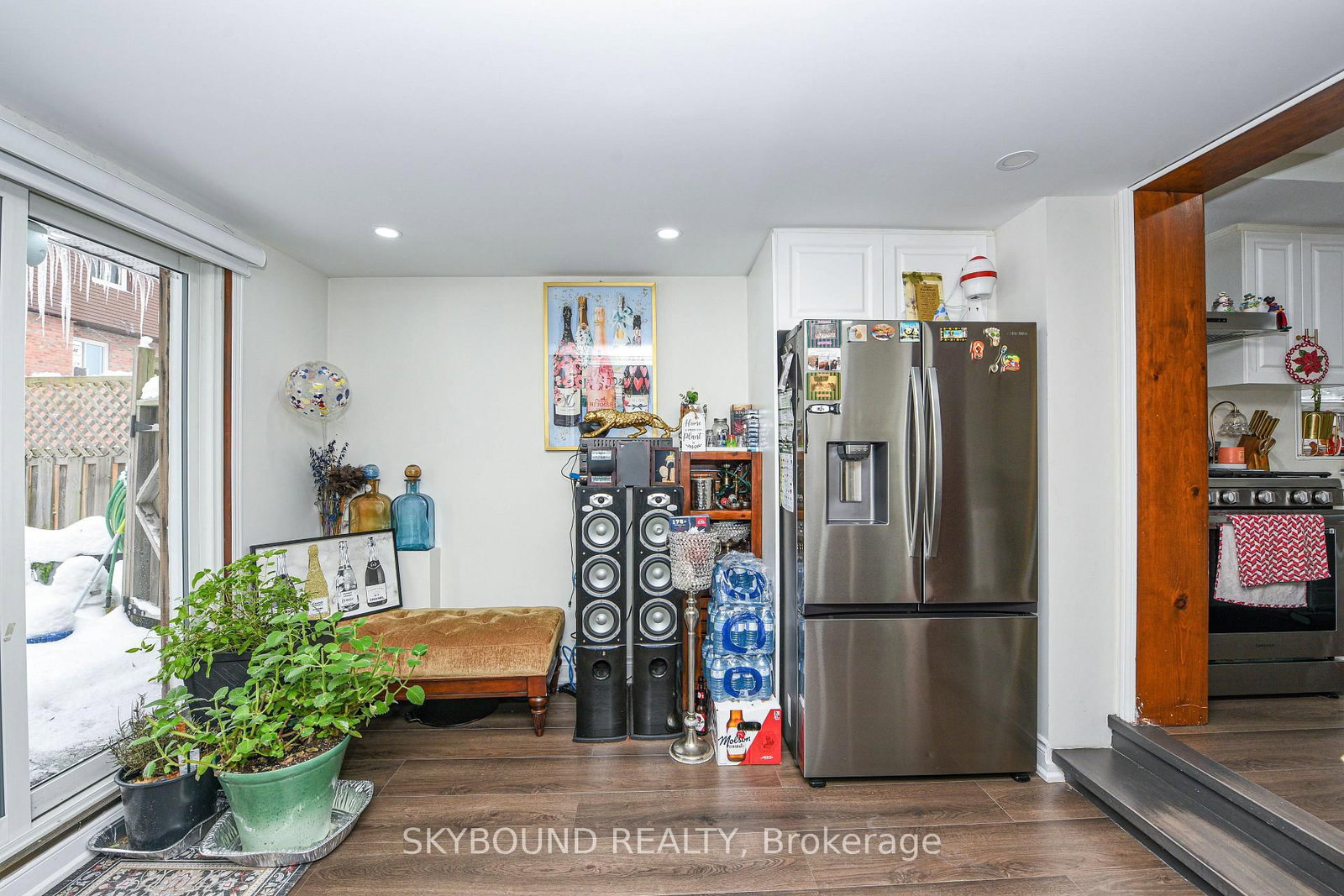 Detached House for sale at 32 Victoria Avenue, Halton Hills, Ontario, L7J 1Y9 - Acton - MLS: W12633380