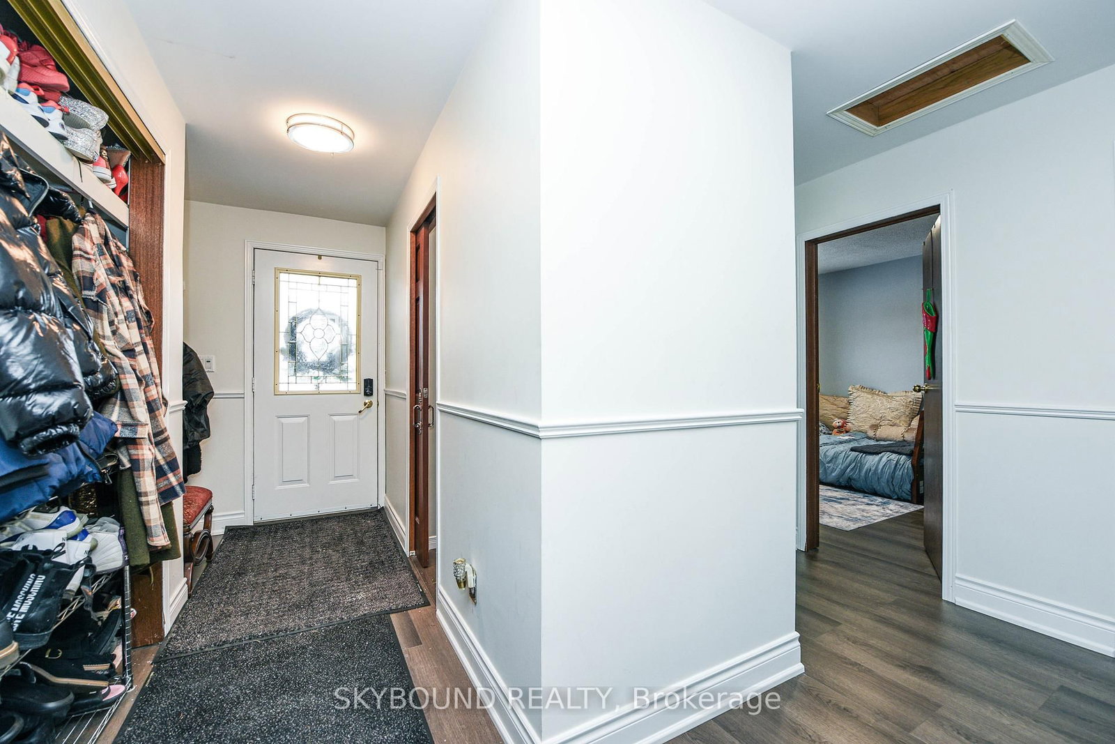 Detached House for sale at 32 Victoria Avenue, Halton Hills, Ontario, L7J 1Y9 - Acton - MLS: W12633380