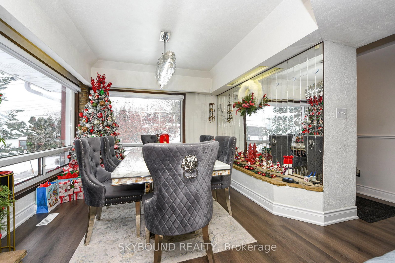 Detached House for sale at 32 Victoria Avenue, Halton Hills, Ontario, L7J 1Y9 - Acton - MLS: W12633380