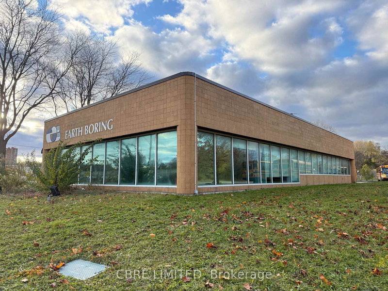 1775 North Sheridan Way, Mississauga, L5K 1A2 | Image 2