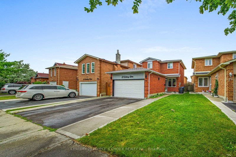 31 Dorking Dr, Brampton, L6Z 3T9 | Image 3
