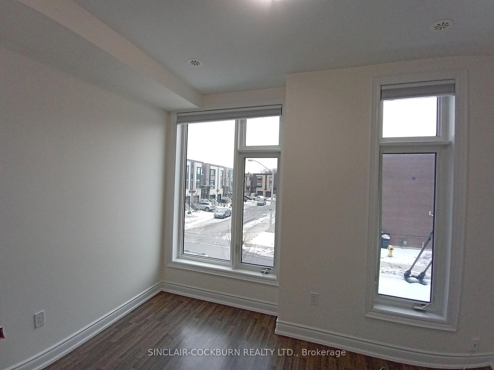 Townhouse for lease at Upper-35 Creekbank Road, Toronto, Ontario, M6L 0A4 - Rustic - MLS: W12635972