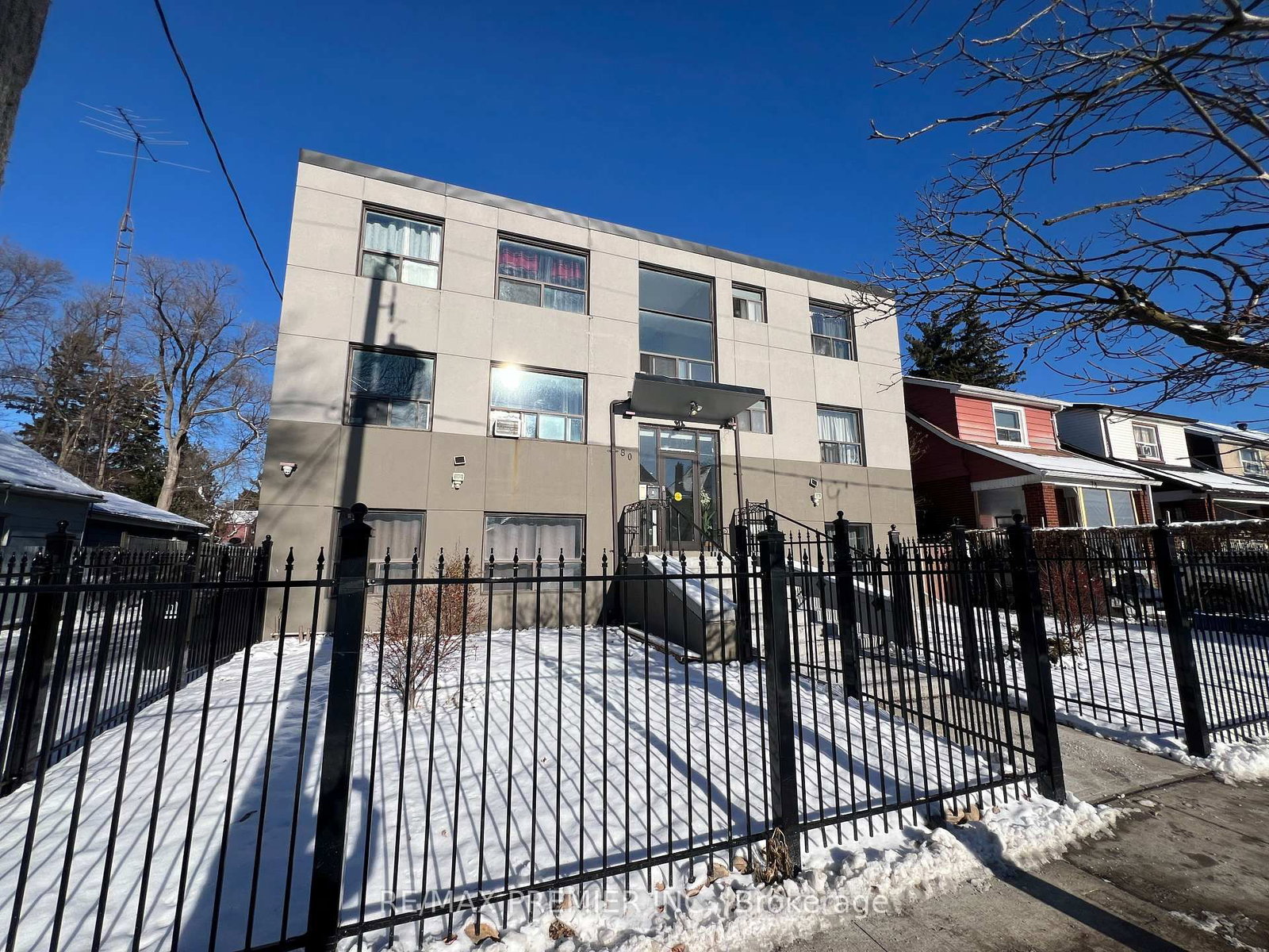 80 Clouston Avenue - Photo 2