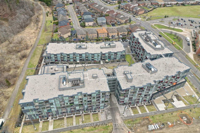 C203 - 5260 Dundas Street W