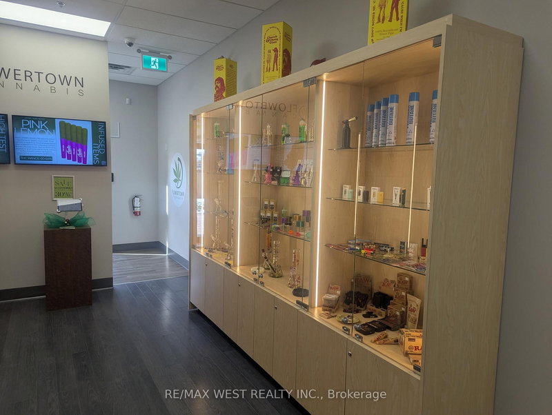 2B - 17 Queen St N, Mississauga, L5N 6A1 | Image 3