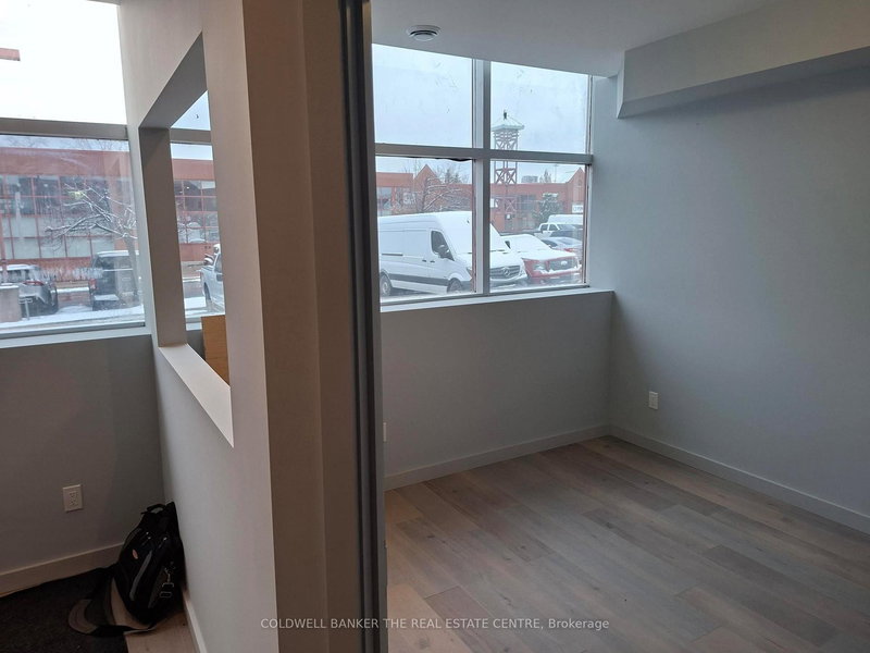 20 - 5100 South Service Rd, Burlington, L7L 6A5 | Image 2