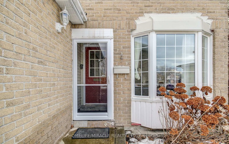 3124 Patrick Cres, Mississauga, L5N 3G5 | Image 3