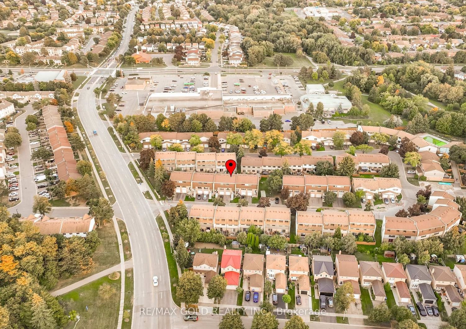 Townhouse for sale at 143-143 Ashton Crescent, Brampton, Ontario, L6S 3J9 - Central Park - MLS: W12640210