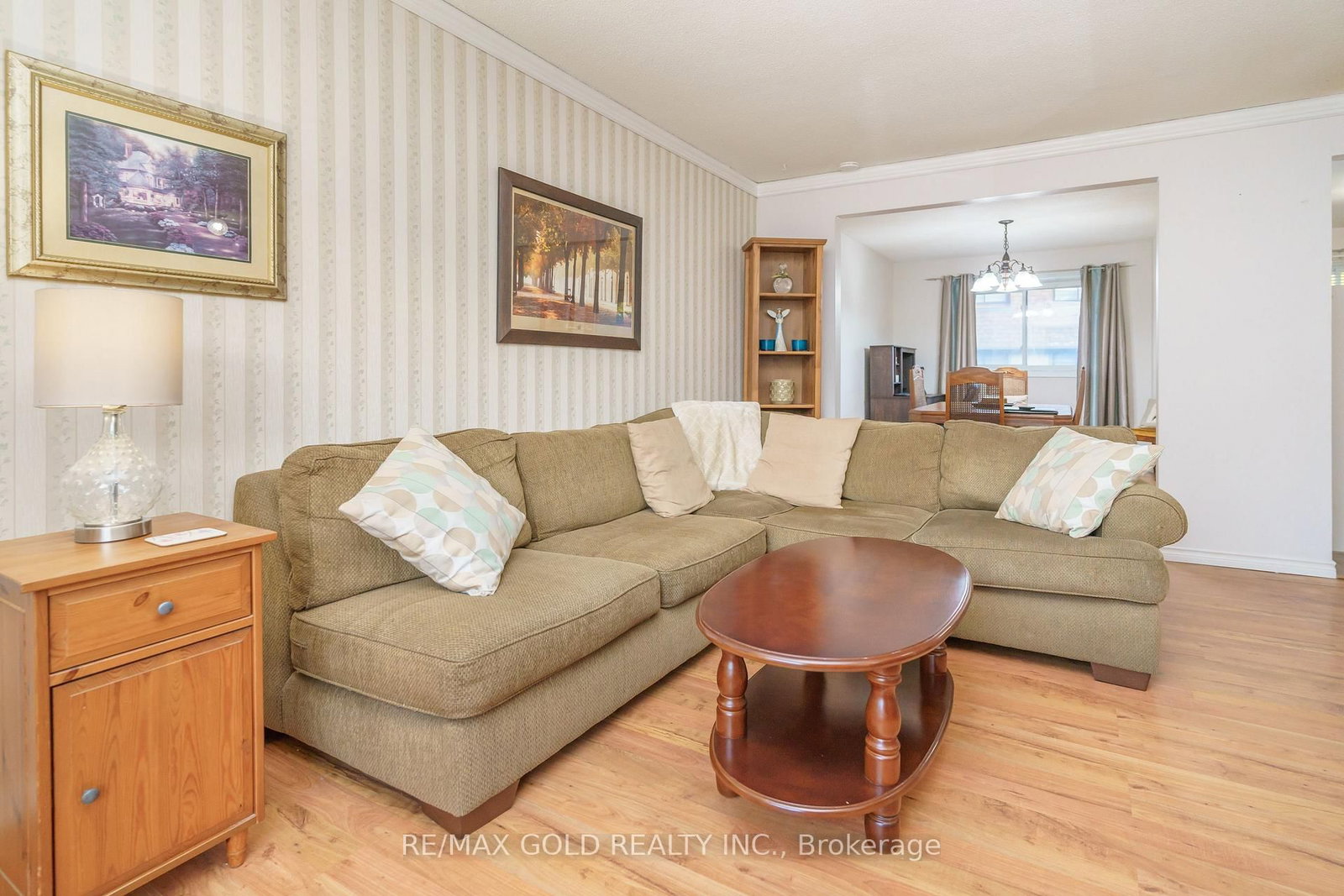 Townhouse for sale at 143-143 Ashton Crescent, Brampton, Ontario, L6S 3J9 - Central Park - MLS: W12640210