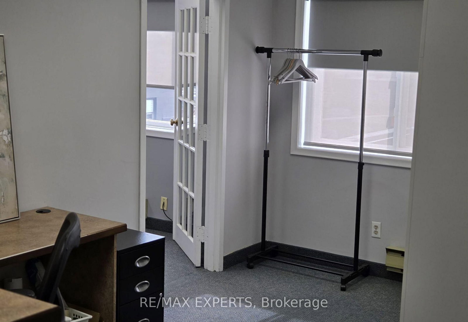 8 Stavebank Road N, Unit 401 - Photo 5