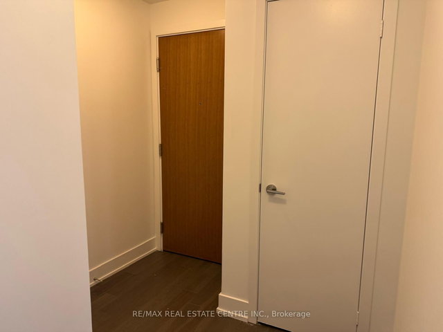 1607 - 20 Shore Breeze Drive