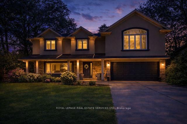 1302 Hillview Cres, Oakville, L6H 2C7 | Image 2