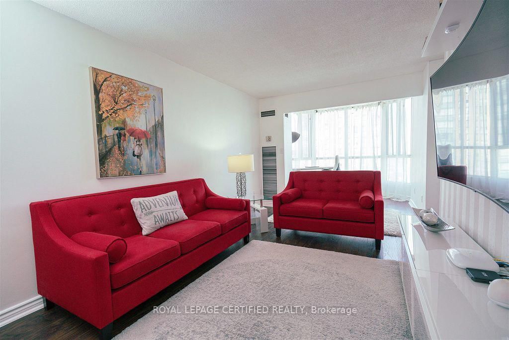 1907 - 145 Hillcrest Avenue 5