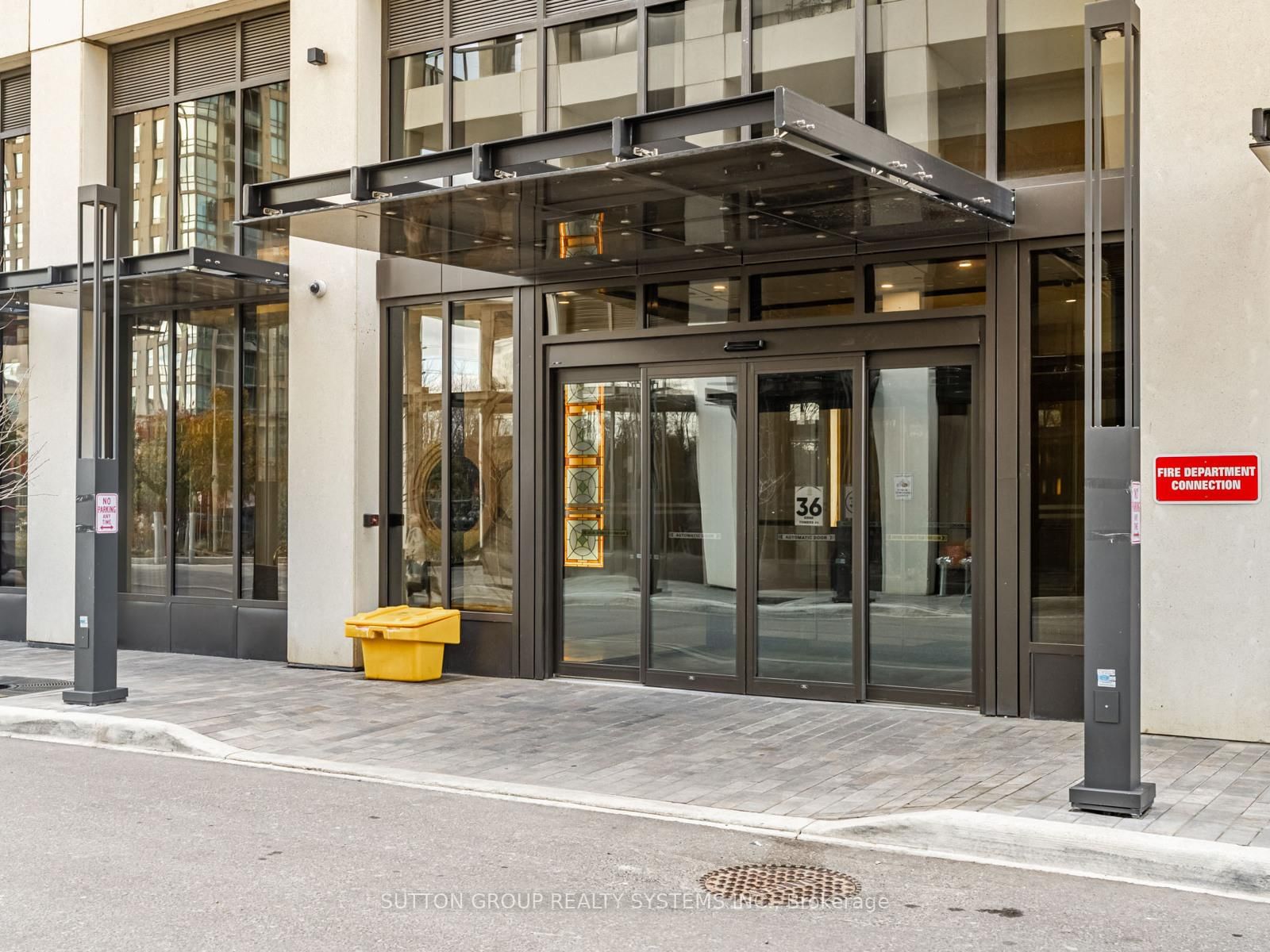 36 Elm Drive W, Unit 3206 - Photo 2