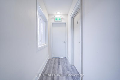 Semi-Detached House leased at 6-5 Sorauren Avenue, Toronto, Ontario, M6R 2C6 - Roncesvalles - MLS: W12644898