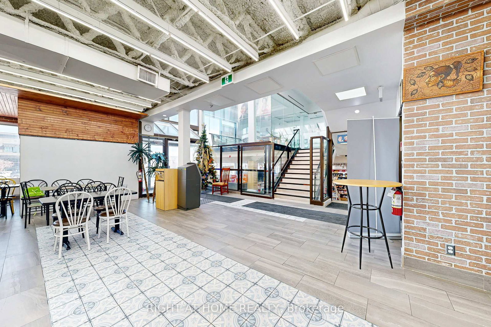 3350 Dufferin Street, Unit 1 - Photo 6