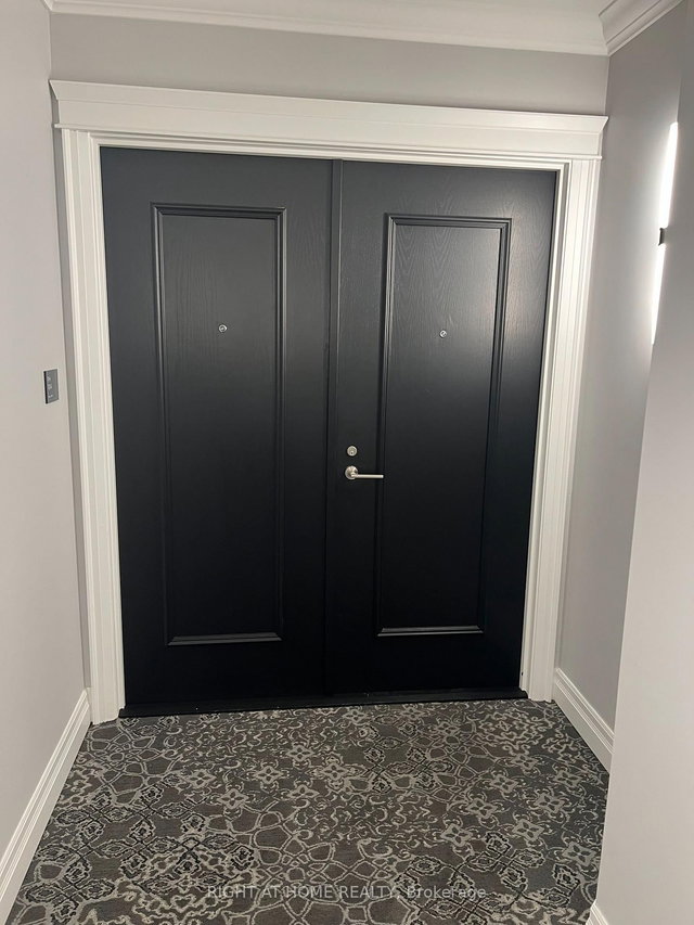 1904 (PH104) - 220 Forum Drive