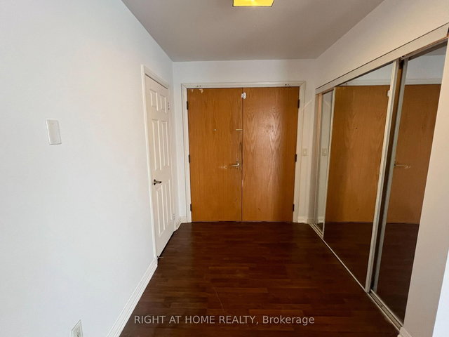 1904 (PH104) - 220 Forum Drive