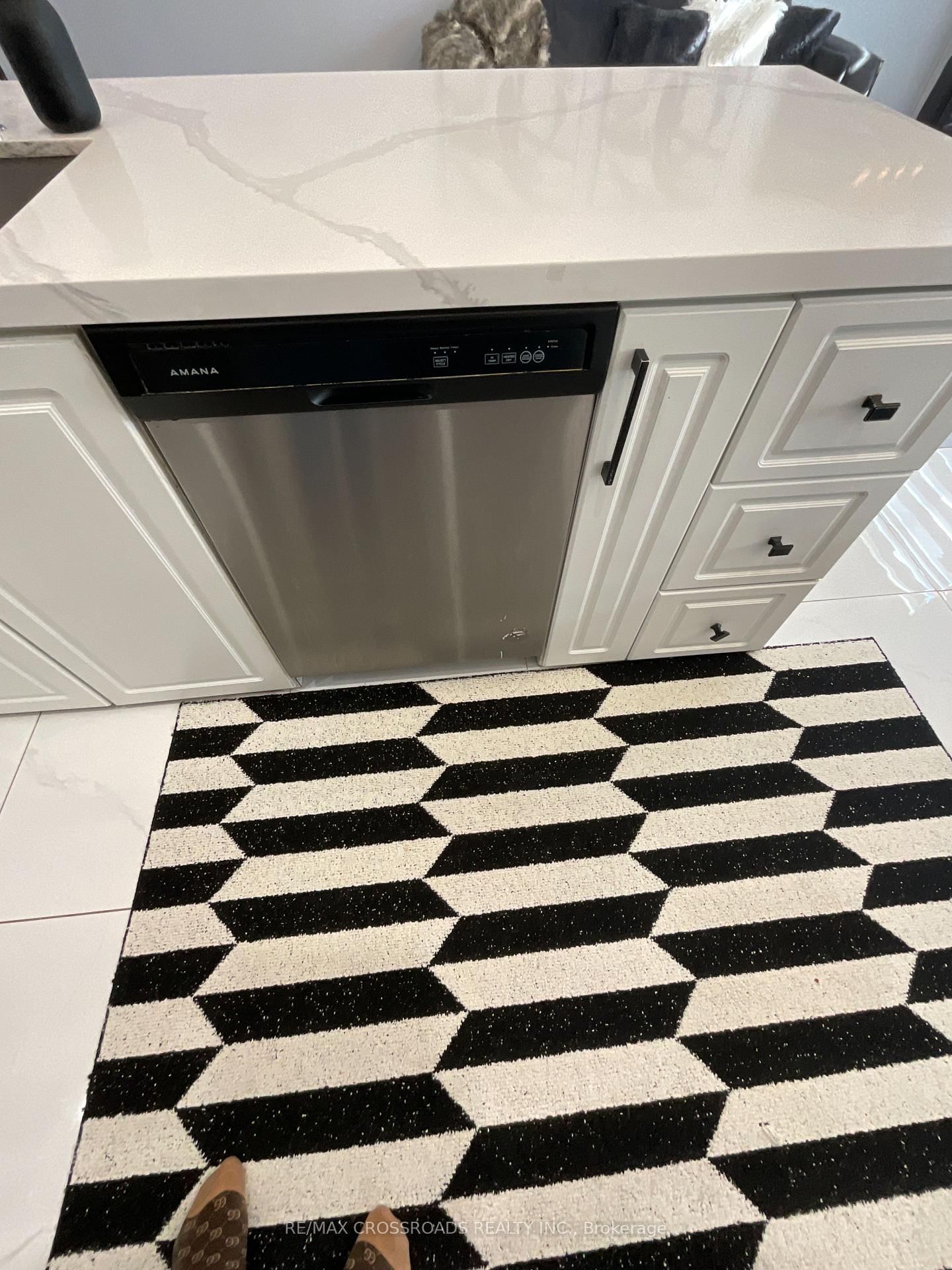 Semi-Detached House for sale at 855 Miltonbrook Crescent, Milton, Ontario, L9T 7P5 - Willmott - MLS: W12645946