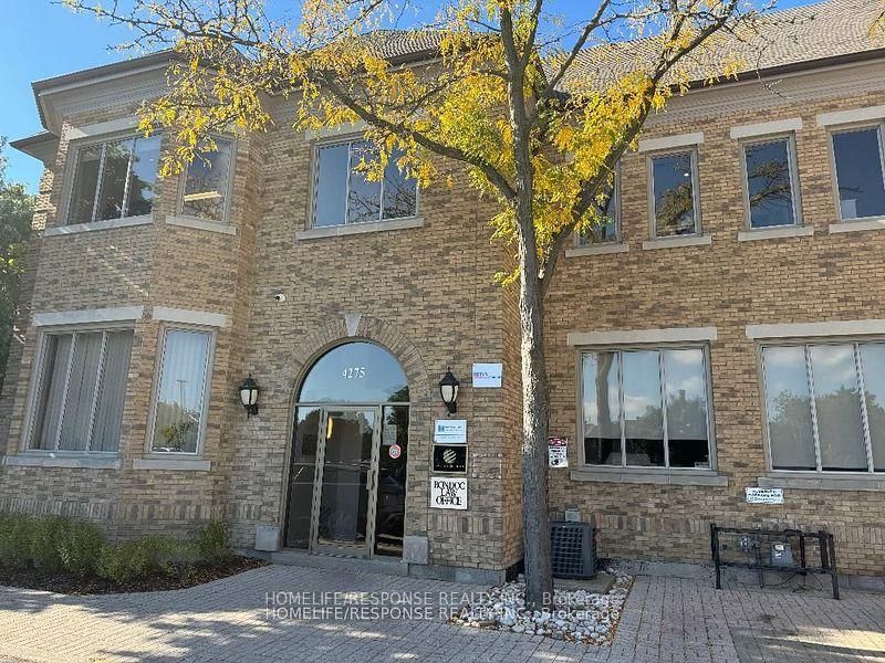 4275 VILLAGE CENTRE Court, Unit 204