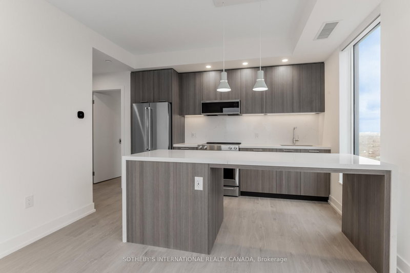 808 - 31 York Garden Way, Toronto, M6A 2V1 | Image 3